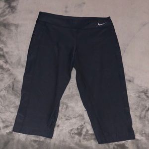 Knee length Nike Leggings